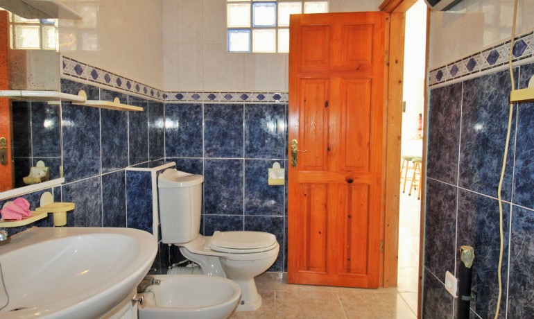 Venta - Casa -
Villamartin