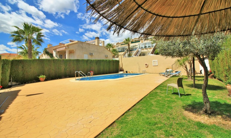 Venta - Casa -
Villamartin