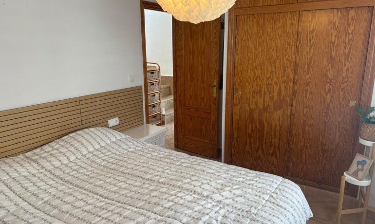 Herverkoop - Huis -
Algorfa* - Montemar