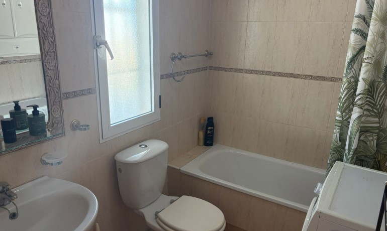 Herverkoop - Huis -
Algorfa* - Montemar