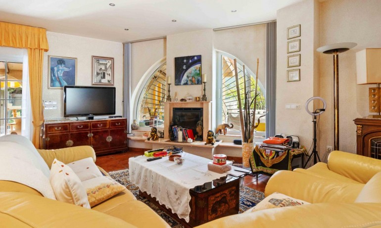 Herverkoop - Villa -
Orihuela Costa* - Cabo Roig