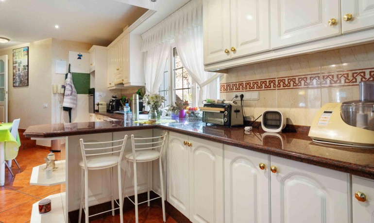 Herverkoop - Villa -
Orihuela Costa* - Cabo Roig