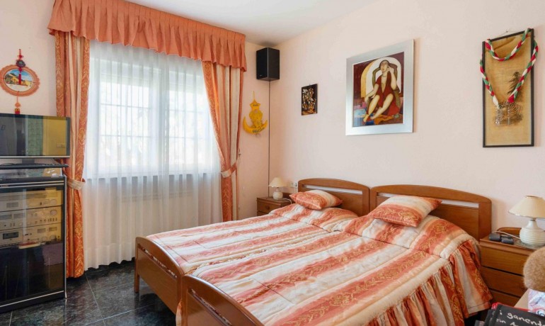 Herverkoop - Villa -
Orihuela Costa* - Cabo Roig