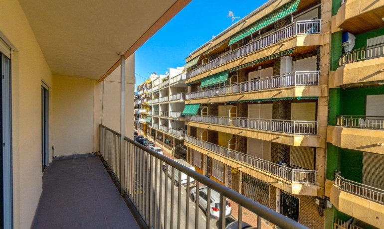 Herverkoop - Appartement / Flat -
Torrevieja* - Playa Del Cura