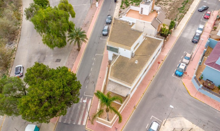 Herverkoop - Villa -
Rojales - Rojales - Village