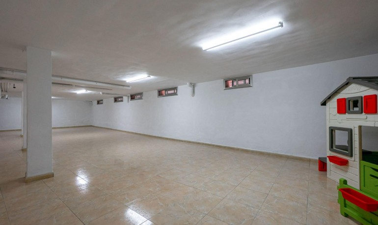 Herverkoop - Villa -
Rojales - Rojales - Village