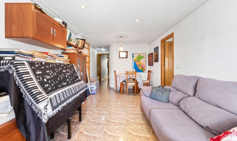 Herverkoop - Appartement / Flat -
Torrevieja* - Torrevieja - Centre