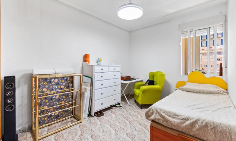 Herverkoop - Appartement / Flat -
Torrevieja* - Torrevieja - Centre