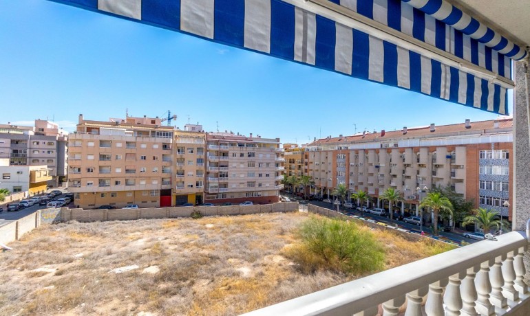 Herverkoop - Appartement / Flat -
Torrevieja* - Torrevieja - Centre