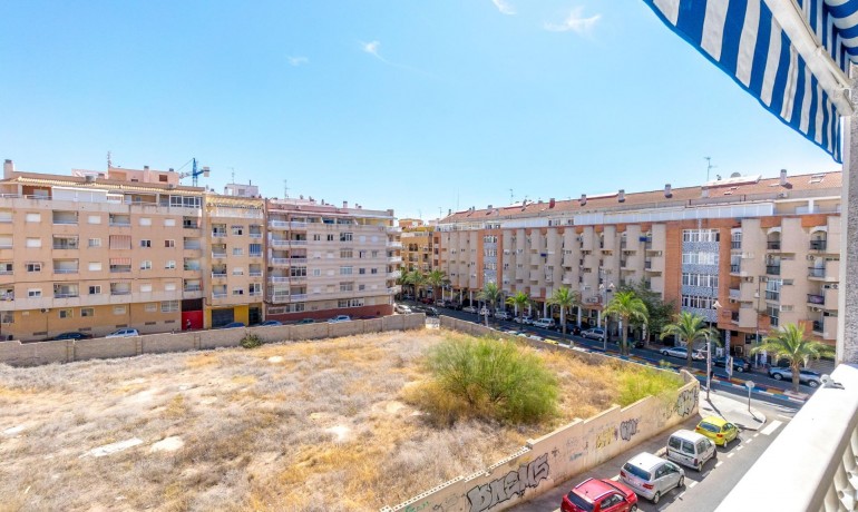 Herverkoop - Appartement / Flat -
Torrevieja* - Torrevieja - Centre