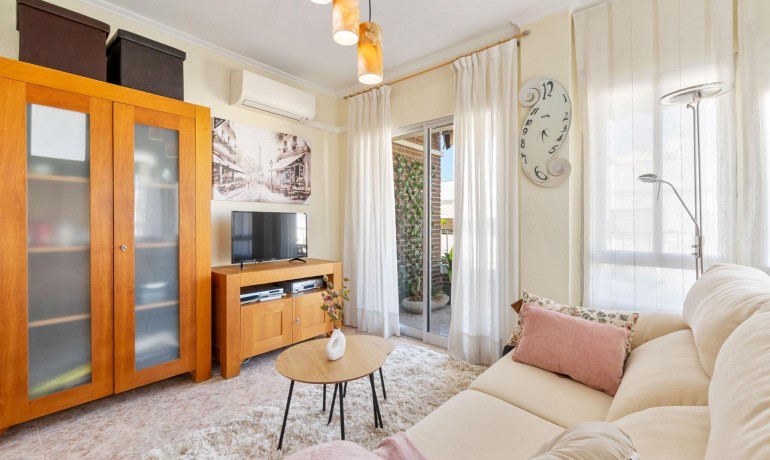 Herverkoop - Appartement / Flat -
Torrevieja* - Torrevieja - Centre