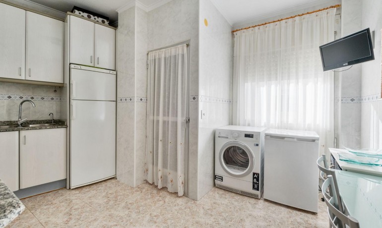 Herverkoop - Appartement / Flat -
Torrevieja* - Torrevieja - Centre