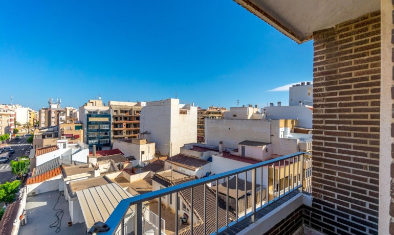Herverkoop - Appartement / Flat -
Torrevieja* - Torrevieja - Centre