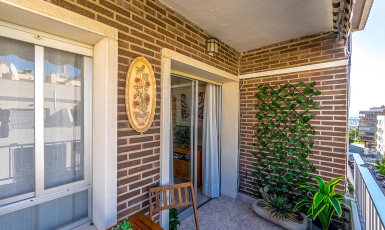 Herverkoop - Appartement / Flat -
Torrevieja* - Torrevieja - Centre