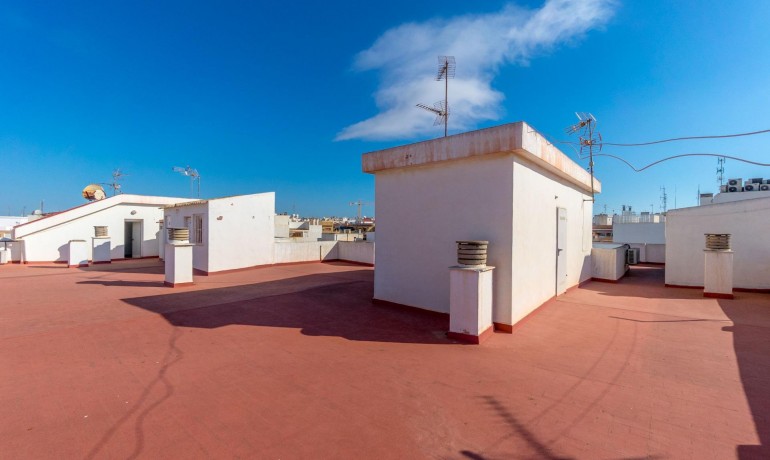 Herverkoop - Appartement / Flat -
Torrevieja* - Torrevieja - Centre