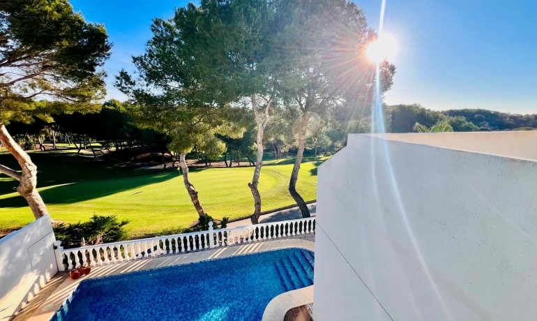 Herverkoop - Villa -
Orihuela Costa* - Las Ramblas