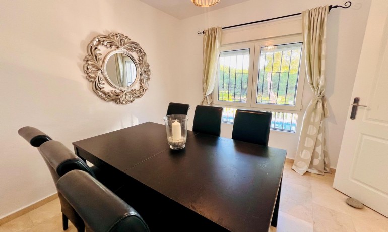 Herverkoop - Villa -
Orihuela Costa* - Las Ramblas