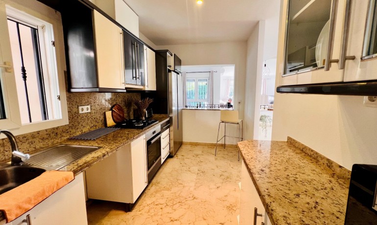 Herverkoop - Villa -
Orihuela Costa* - Las Ramblas