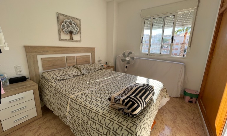 Herverkoop - Appartement / Flat -
Torrevieia - Comunidad Valenciana