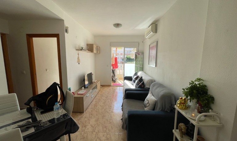 Herverkoop - Appartement / Flat -
Torrevieia - Comunidad Valenciana
