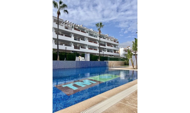 Sale - Apartment / Flat -
Villamartin