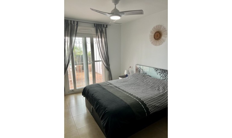 Sale - Apartment / Flat -
Villamartin