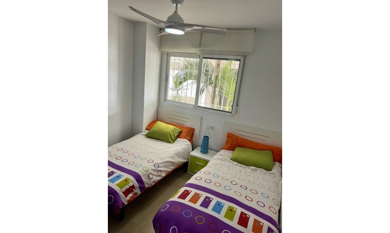 Sale - Apartment / Flat -
Villamartin