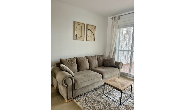 Sale - Apartment / Flat -
Villamartin