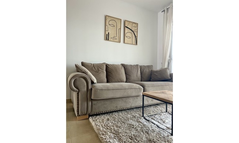 Sale - Apartment / Flat -
Villamartin