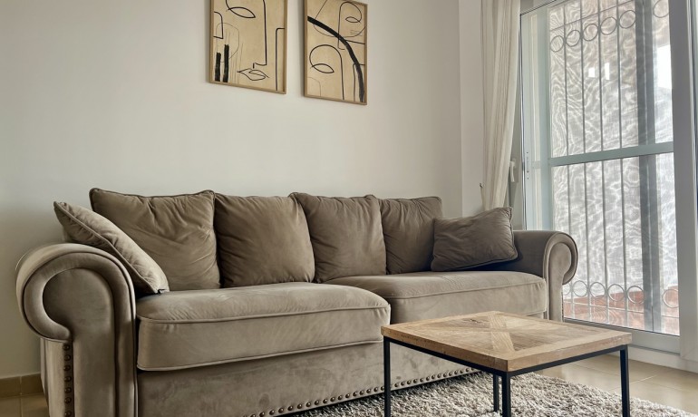 Sale - Apartment / Flat -
Villamartin