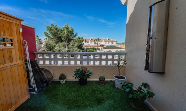 Herverkoop - Huis -
Cuidad Quesada* - Lo Marabu