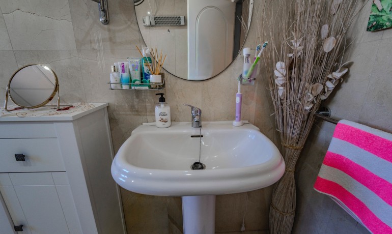 Herverkoop - Huis -
Cuidad Quesada* - Lo Marabu