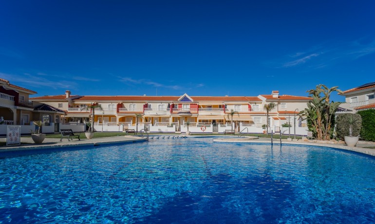 Herverkoop - Huis -
Cuidad Quesada* - Lo Marabu