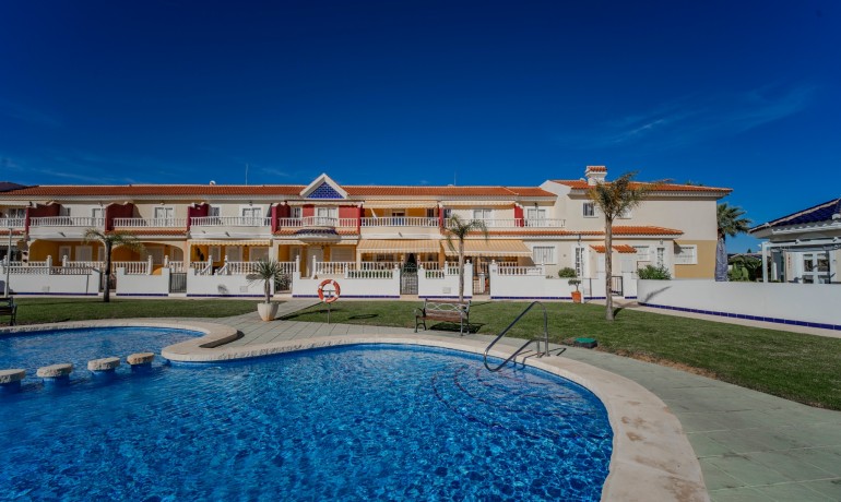 Herverkoop - Huis -
Cuidad Quesada* - Lo Marabu