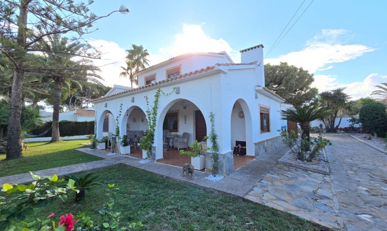 Herverkoop - Villa -
Orihuela Costa* - Cabo Roig