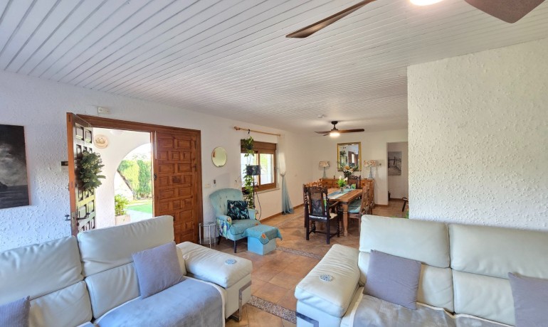 Herverkoop - Villa -
Orihuela Costa* - Cabo Roig