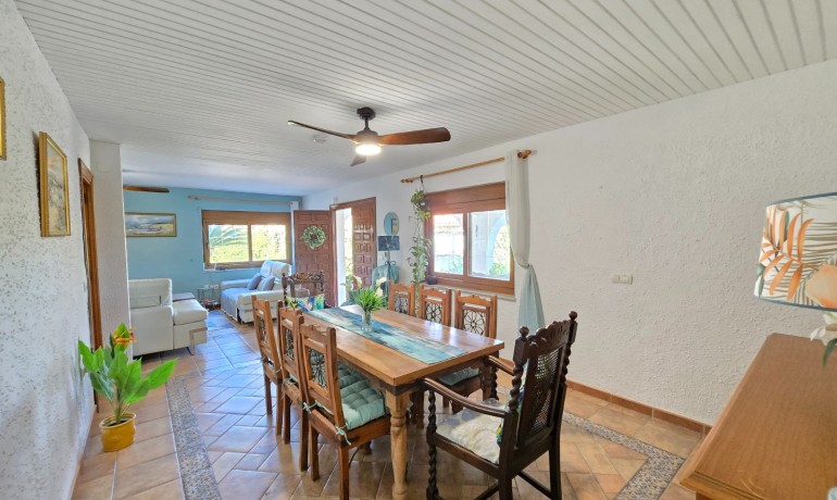 Herverkoop - Villa -
Orihuela Costa* - Cabo Roig