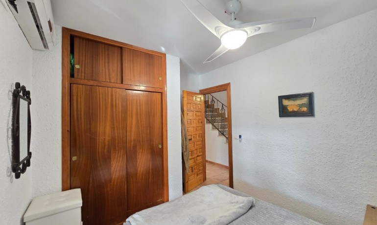 Herverkoop - Villa -
Orihuela Costa* - Cabo Roig