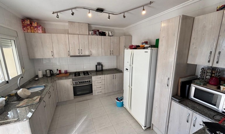 Herverkoop - Villa -
Cuidad Quesada* - La Fiesta