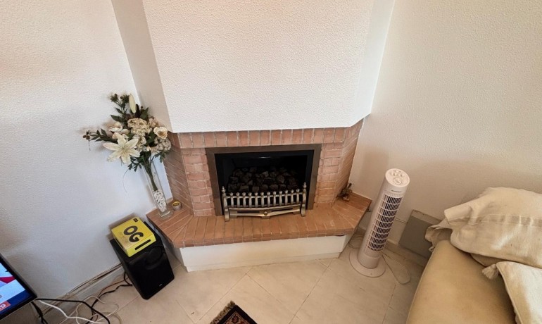 Herverkoop - Villa -
Cuidad Quesada* - La Fiesta