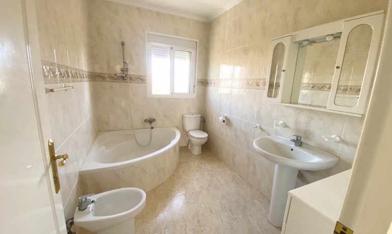 Herverkoop - Huis -
Benijofar* - Monte Azul