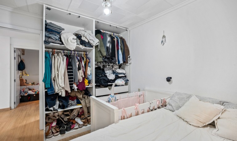 Herverkoop - Huis -
Torrevieja* - La Siesta