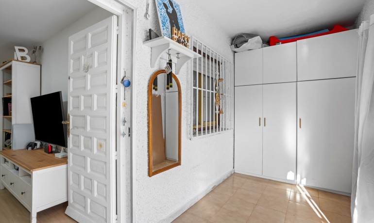 Herverkoop - Huis -
Torrevieja* - La Siesta