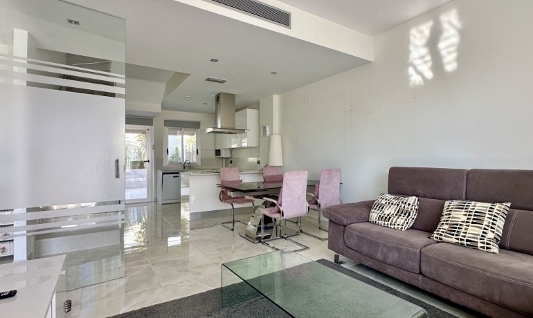 Herverkoop - Villa -
Orihuela Costa* - Orihuela costa