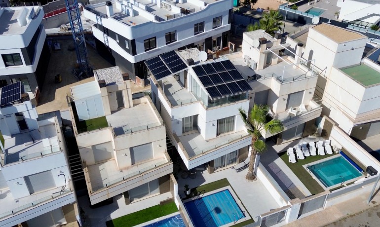 Herverkoop - Villa -
Orihuela Costa* - Orihuela costa