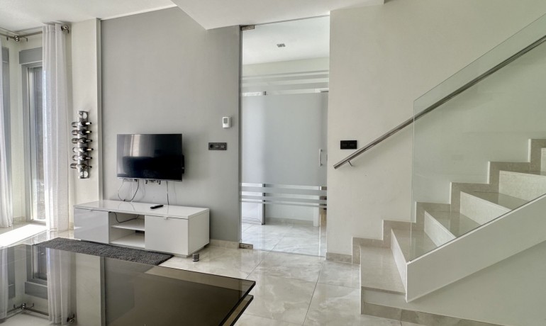 Herverkoop - Villa -
Orihuela Costa* - Orihuela costa