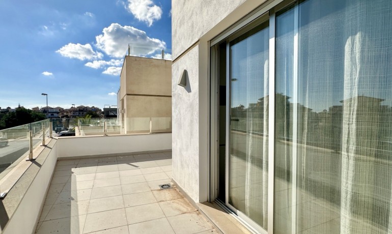 Herverkoop - Villa -
Orihuela Costa* - Orihuela costa