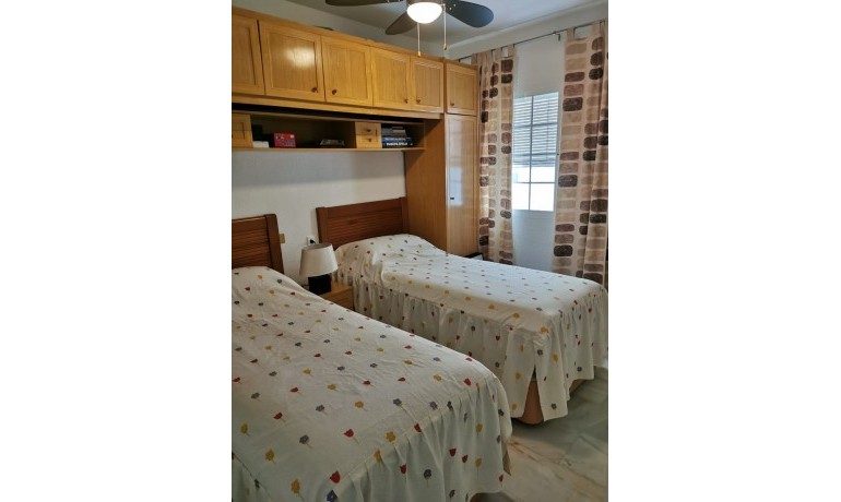 Venta - Apartamento / piso -
Torrevieja