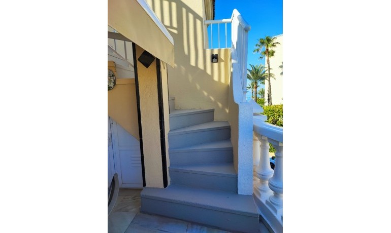 Venta - Apartamento / piso -
Torrevieja