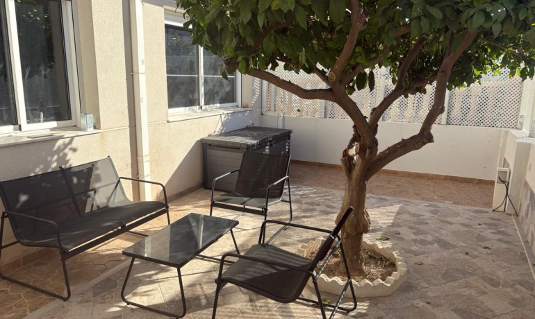 Herverkoop - Huis -
Algorfa* - Montemar